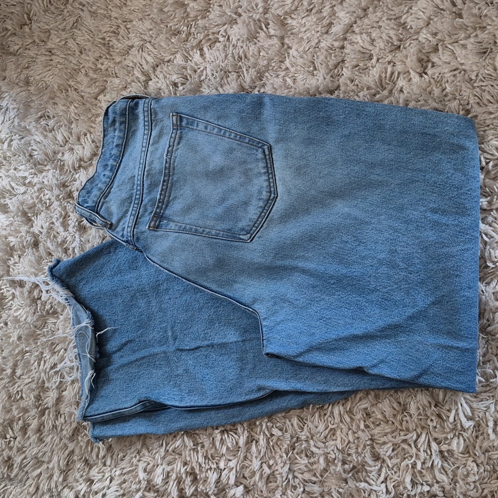 Frame High And Tight Denim - Picture 2 of 6